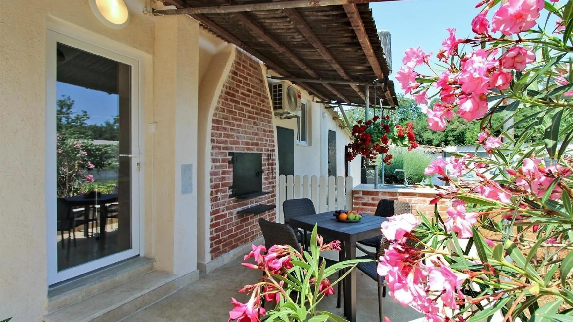 Apartment Ferienwohnung Fuer 4 Personen Ca 45 Qm In Pula-Fondole, Istrien Istrische Riviera